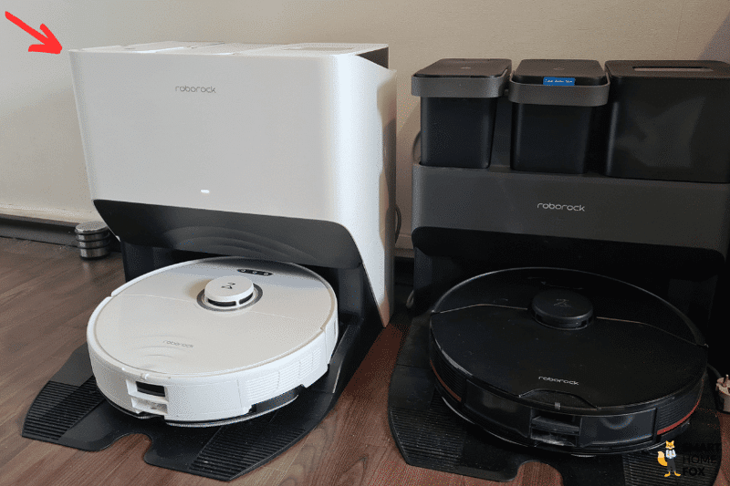 Das unterschiedliche Aussehen der Ultra Stationen der Roborock S8 Serie im Vergleich zur S7-Serie ist zu sehen.